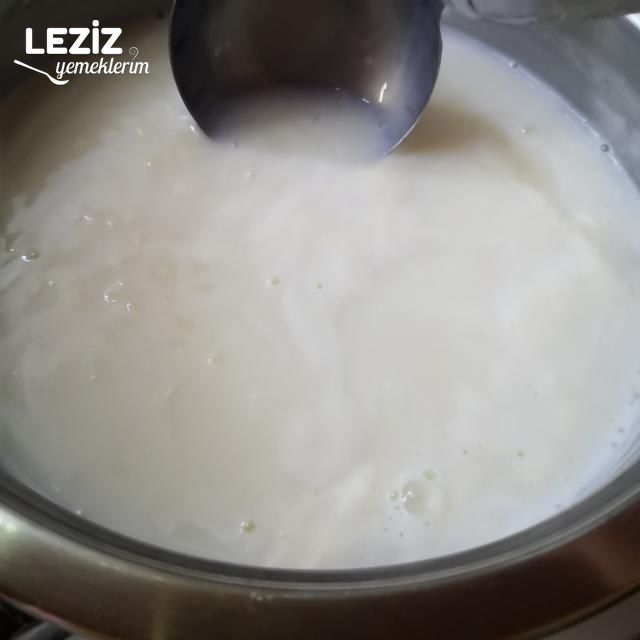 Unsuz Nişastasız Tam Kıvamında Fırın Sütlaç Tarifi