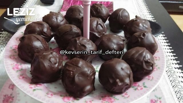 Çikolata Topları (3 Malzemeli - Çok Pratik)