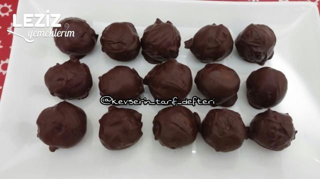 Çikolata Topları (3 Malzemeli - Çok Pratik)
