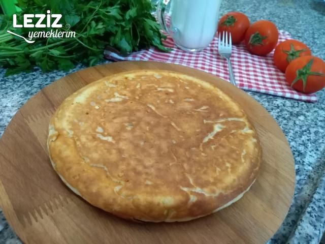 Yufkasız Tava Böreği (Peynirli Yoğurtlu)