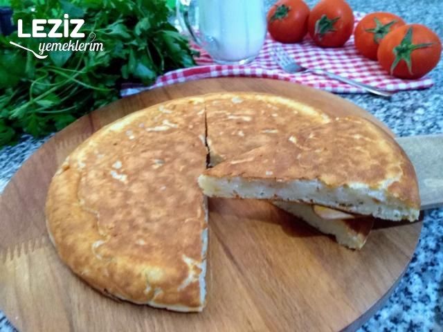 Yufkasız Tava Böreği (Peynirli Yoğurtlu)