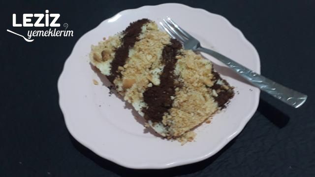 Bisküvili İrmik Tatlısı Nasıl Yapılır