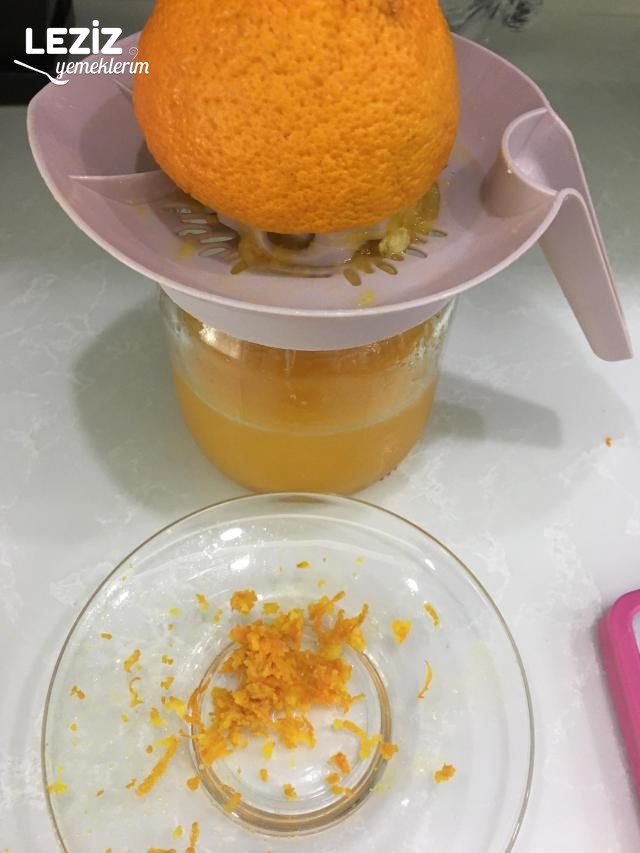 Kuruyemişli Meyve Tatlısı