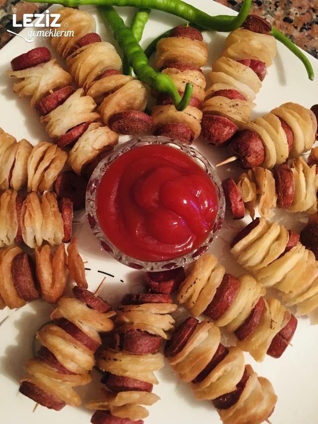 Sosisli Kürdan Böreği Tarifi