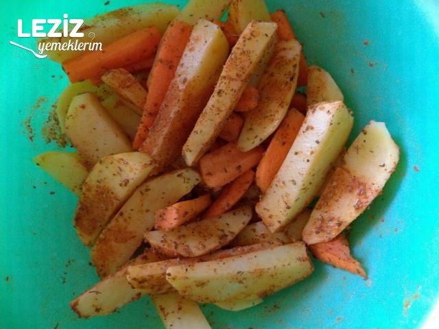 Fırında Yılbaşı Tavuğu (Bulgur Pilavı Yatağında)