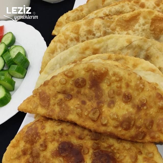 Yağ Çekmeyen Çiğ Börek Tarifi