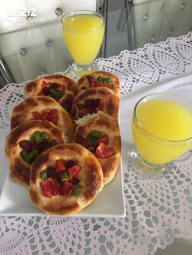Ev Yapımı Mini Pizza