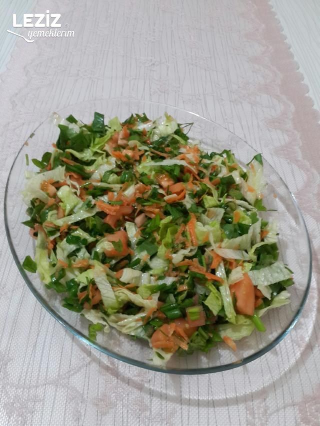 Balık Yanı Salatası