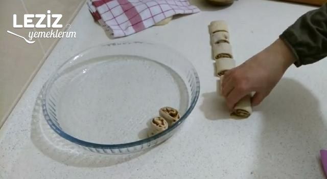 Tel Tel Ayrılan Haşhaşlı Çörek Tarifi