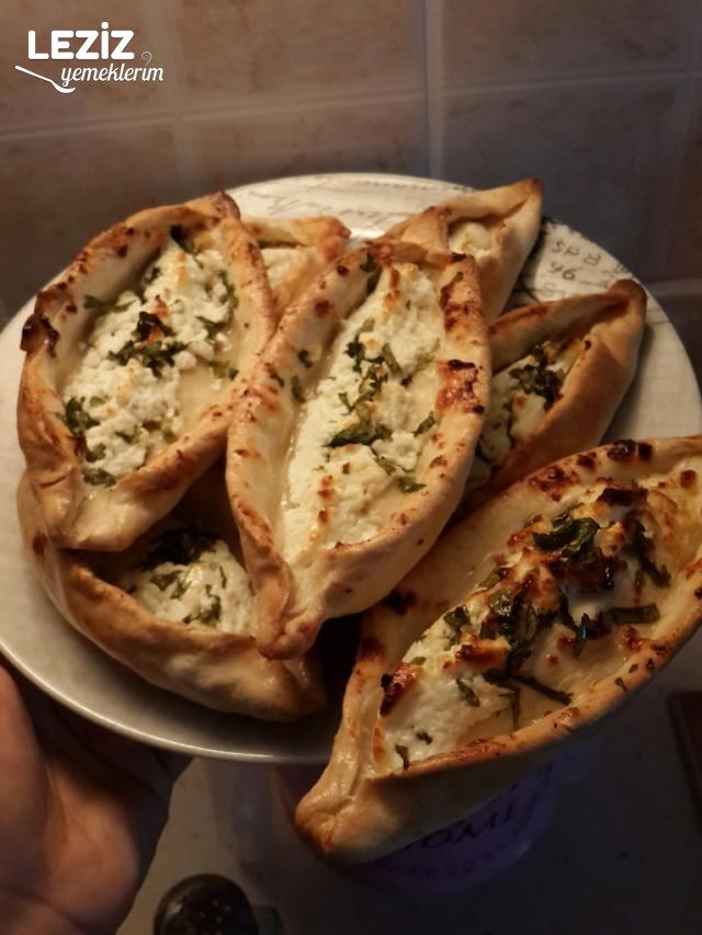 Beyaz Peynirli Pide