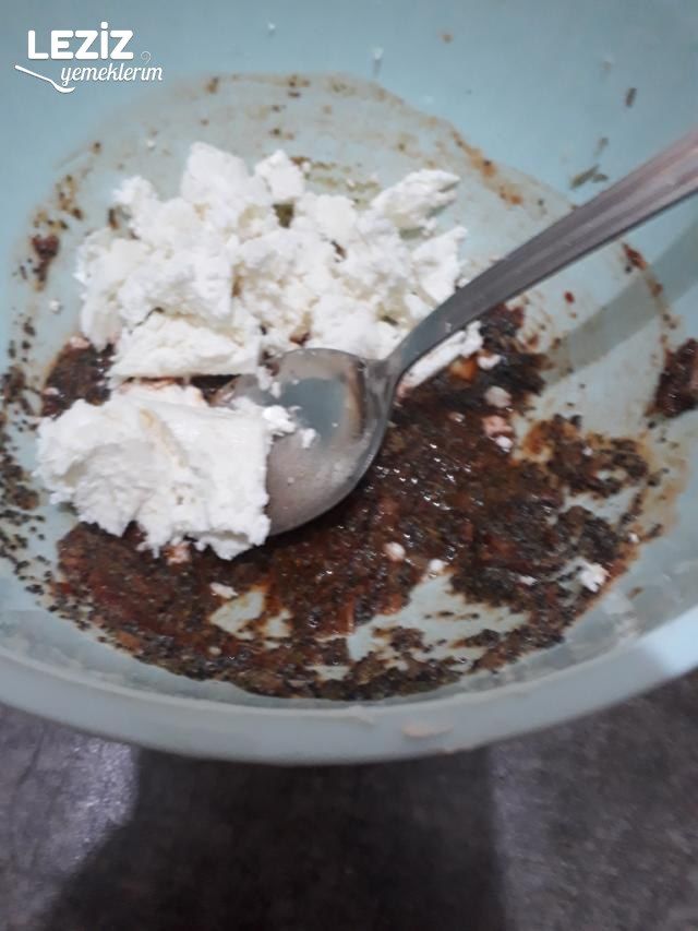 Haşhaşlı Peynirli Cips Tarifi