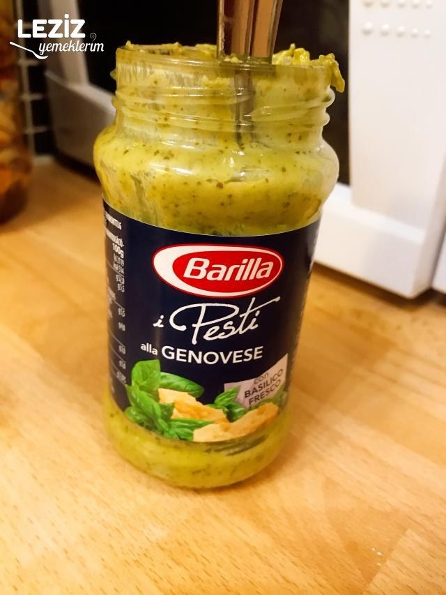 Pesto Soslu Makarna (Tavuk Dünyası Lezzetinde)