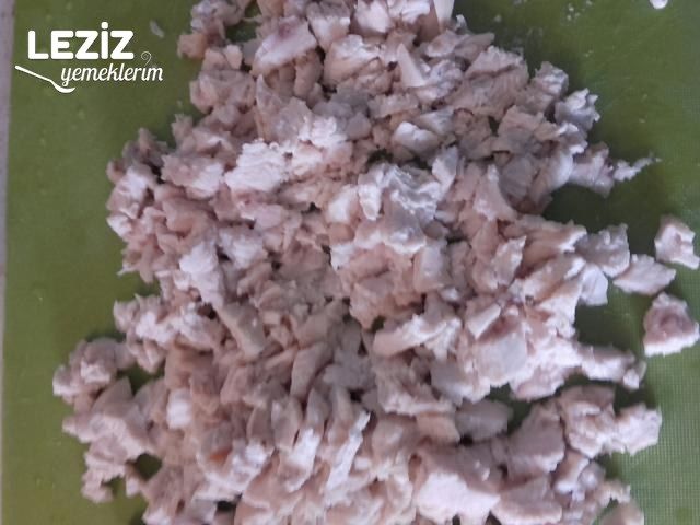 Arpa Şehriyeli Tavuk Çorbası