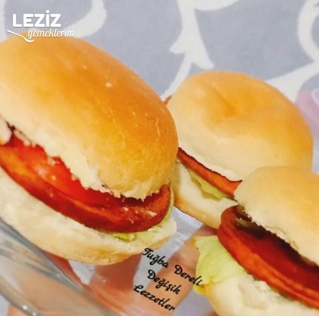 Basit Hamburger