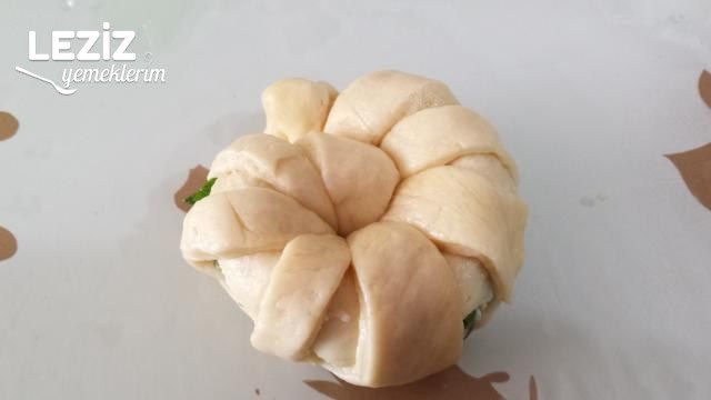 Şerit Çiçek Poğaça