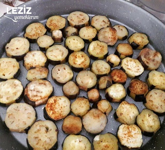 Tavuklu Patlıcan Oturtma Tarifi