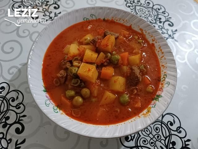 Havuçlu Patatesli Bezelye Yemeği