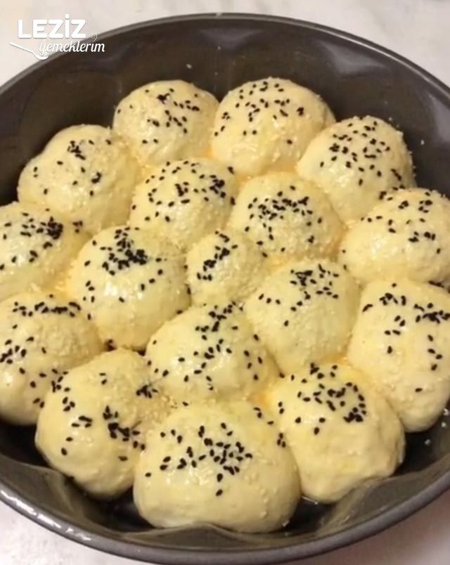 Peynirli Çiçek Ekmek