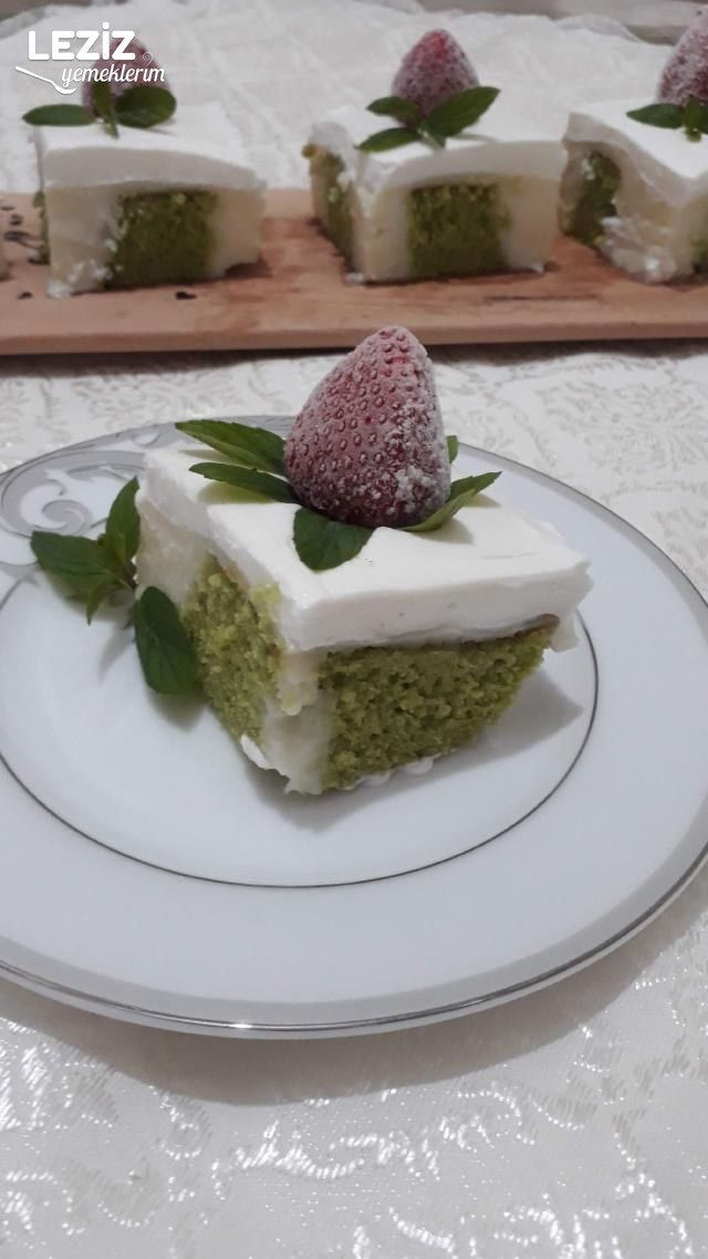 Ispanaklı Poke Kek
