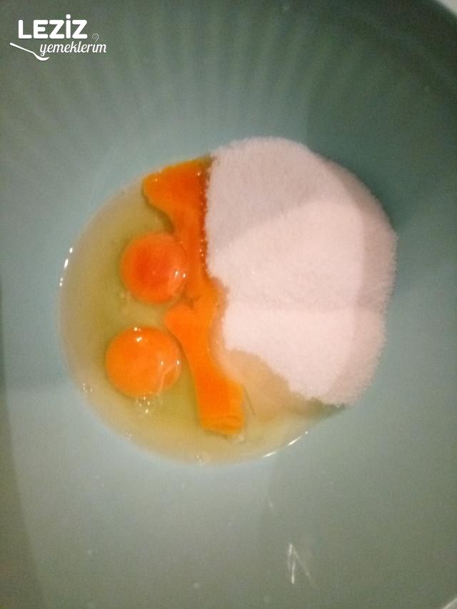 Kakaolu Ve Sade Kek