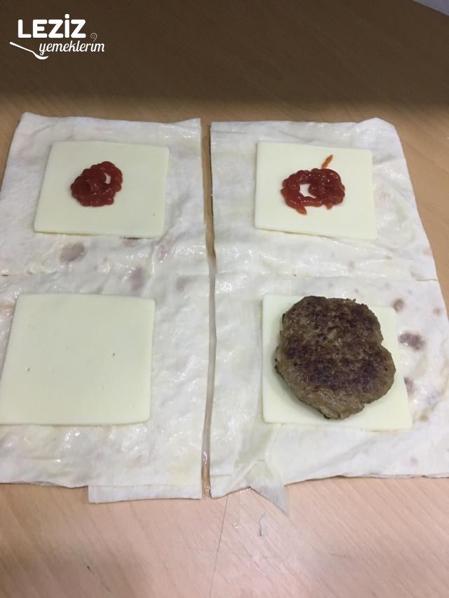 Köfteli Börek