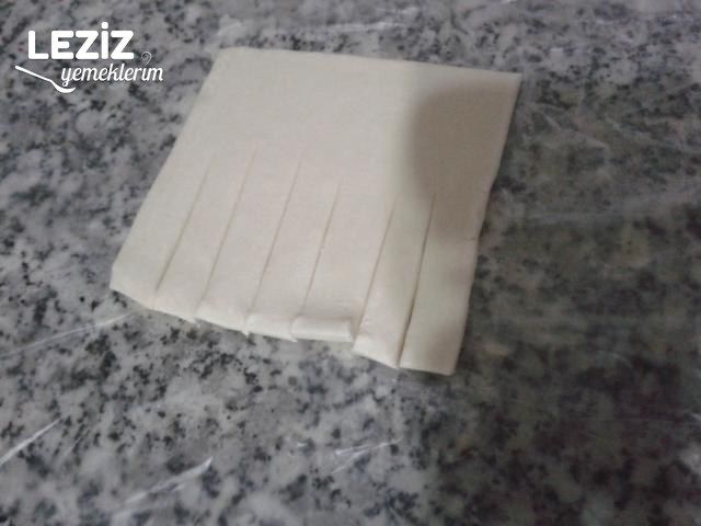Milföyle Şekilli Börek Tarifi