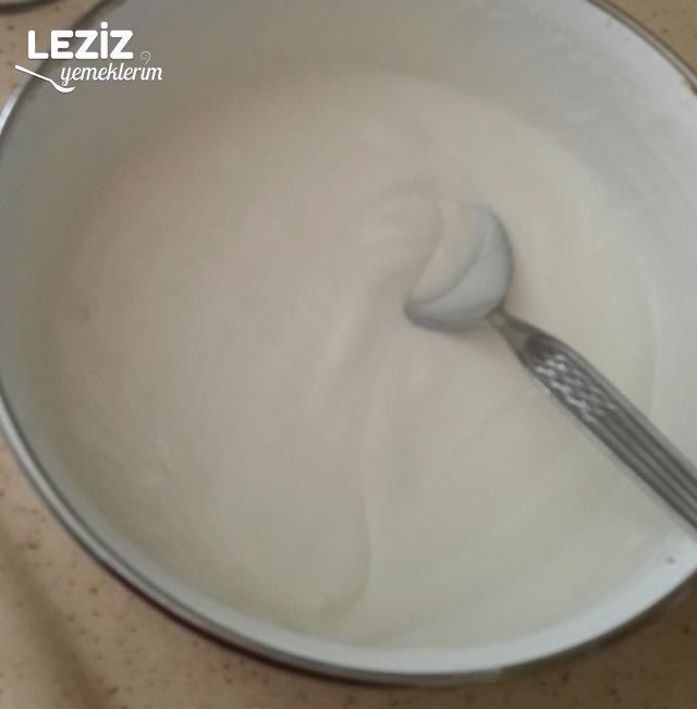 Yeşil Mercimekli Şehriye Salatası