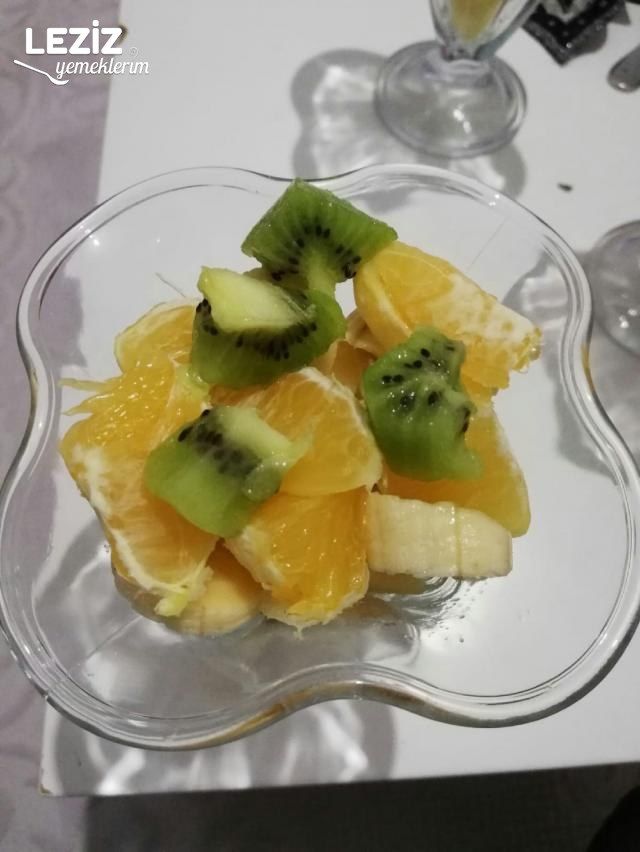 Jöleli Meyve Salatası Tarifi