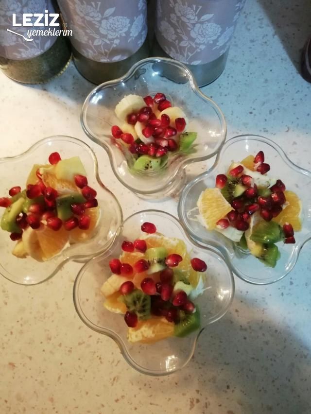 Jöleli Meyve Salatası Tarifi