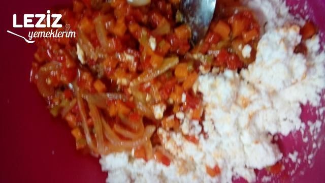 Bol Sebzeli Rulo Börek
