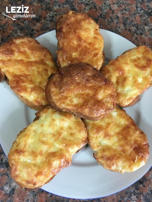 Peynirli Bayat Ekmek Dilimleri