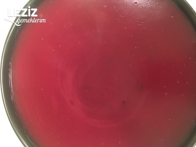 Pratik Vişneli Cheesecake