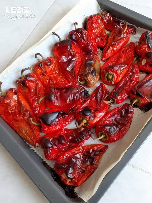 Fırında Kapya Biber Közlemesi