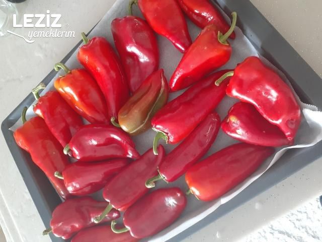 Fırında Kapya Biber Közlemesi