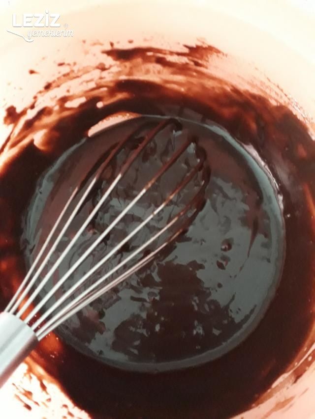 Yumurtasız Islak Kek