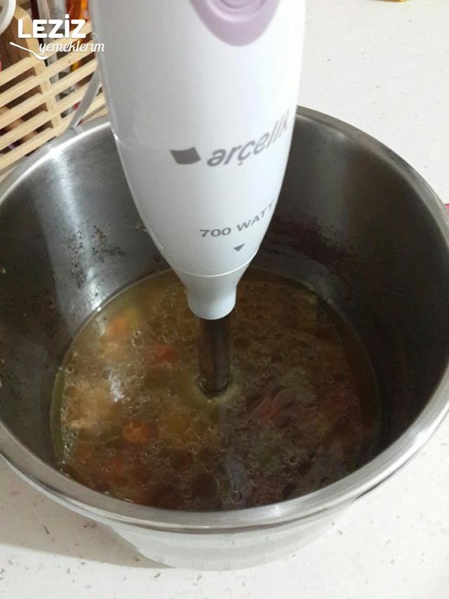 Ev Yapımı Et Suyu Bulyon