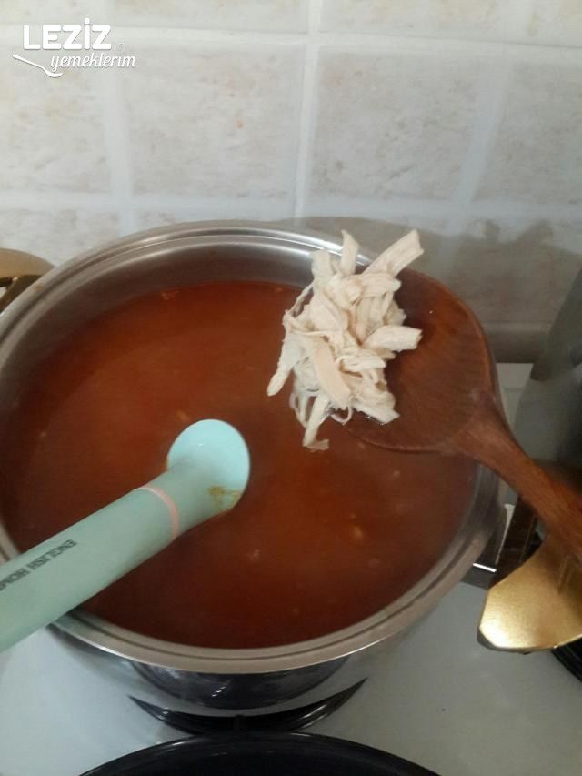 Tavuklu Şehriye Çorbası