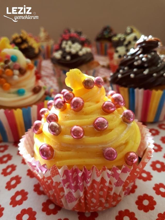 Kokoş Cupcakeler