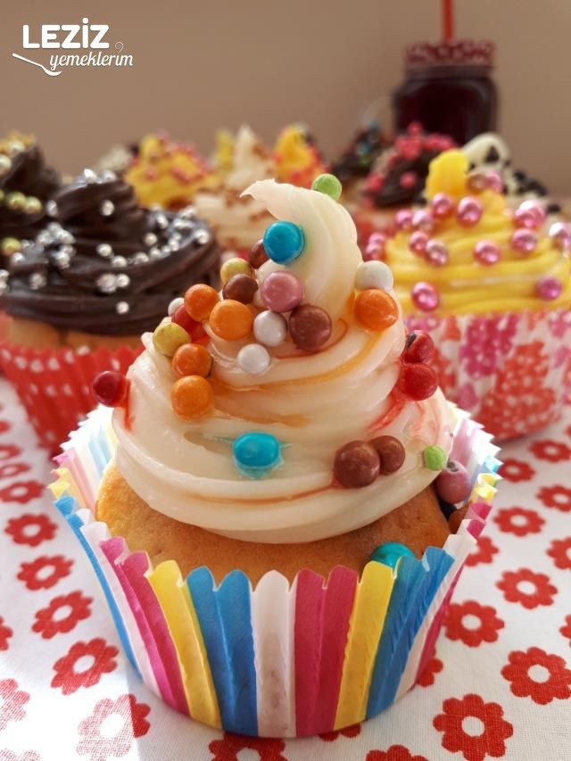 Kokoş Cupcakeler