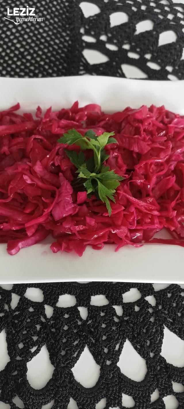 Lokanta Usulü Kırmızı Lahana Turşusu