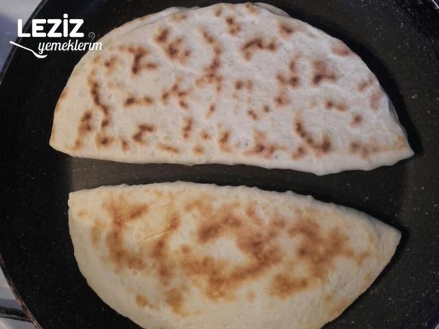 Peynirli Sac Böreği Tarifi
