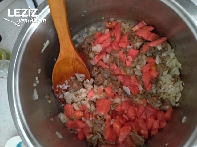 Kavurmalı Leziz Fasulye