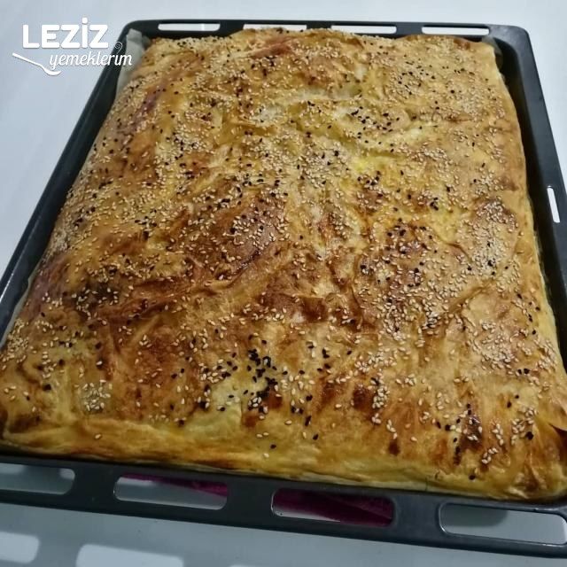 Sodalı Tepsi Böreği Yapımı