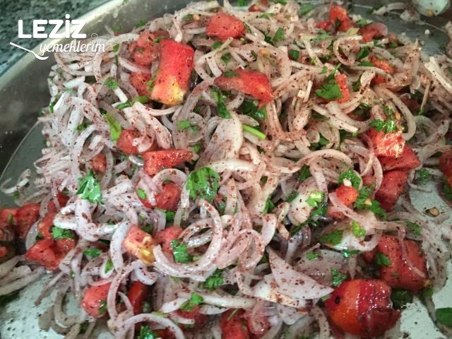 Kebap Salatası