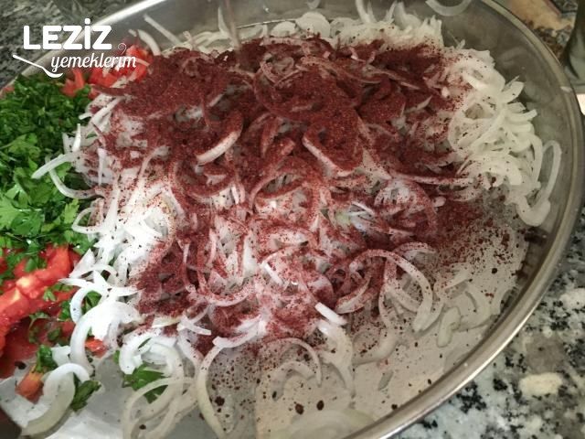 Kebap Salatası