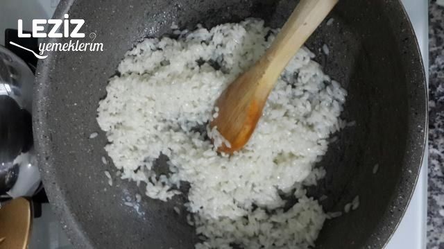 Garnitürlü Muhteşem Pirinç Pilavı