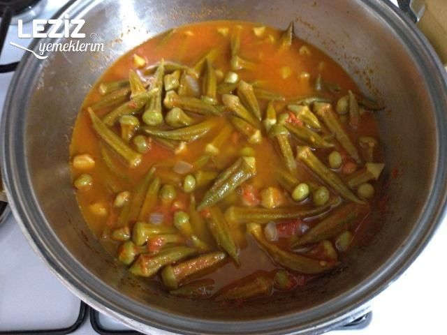 Zeytinyağlı Bamya Nasıl Yapılır?