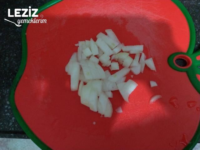 Zeytinyağlı Bamya Nasıl Yapılır?