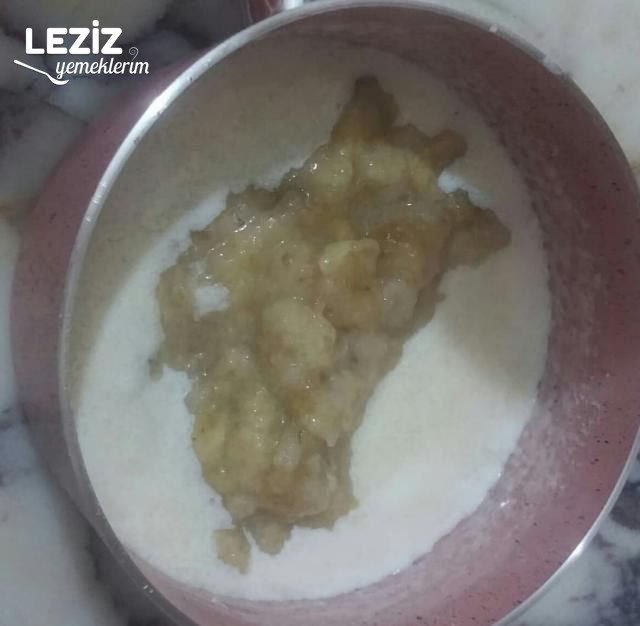 İrmikli Muzlu Armutlu Muhallebi