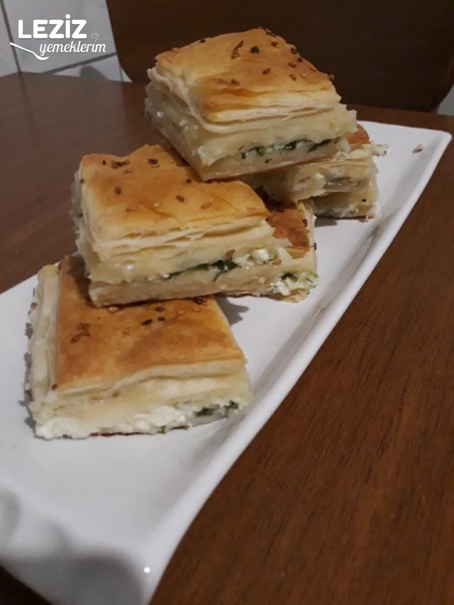 40 Katlı El Açması Börek